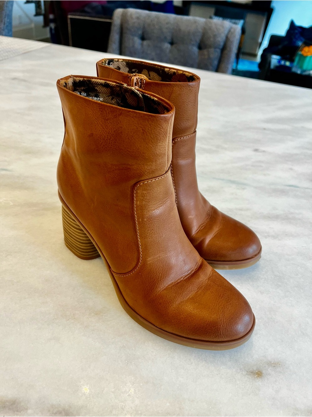 Kork-Ease Korks Destiny Tan Ankle
Booties Women 6.5 Stacked Block Heel Zip
